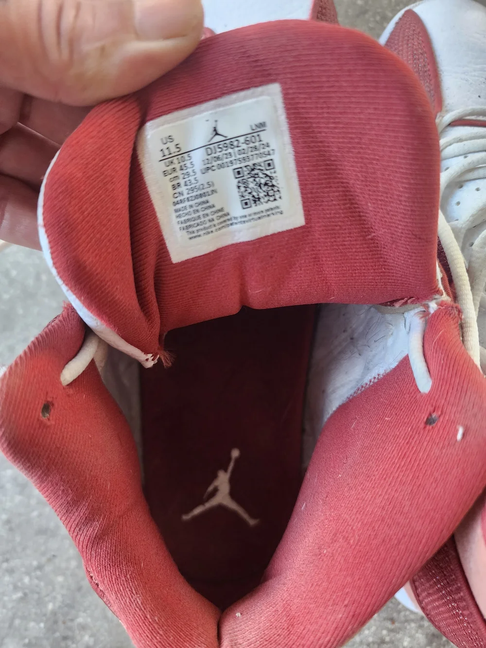 Jordan Air Jordan 13 Retro Dune - SIZE 11.5 - NO BOX - Picture 6 of 10